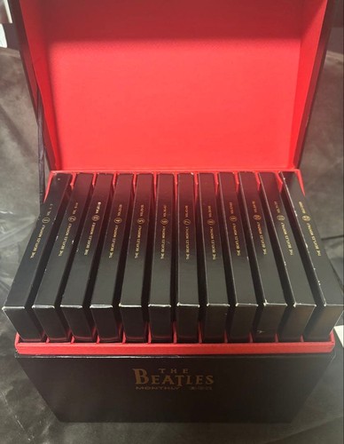 Beatles monthly box limited - monthly,